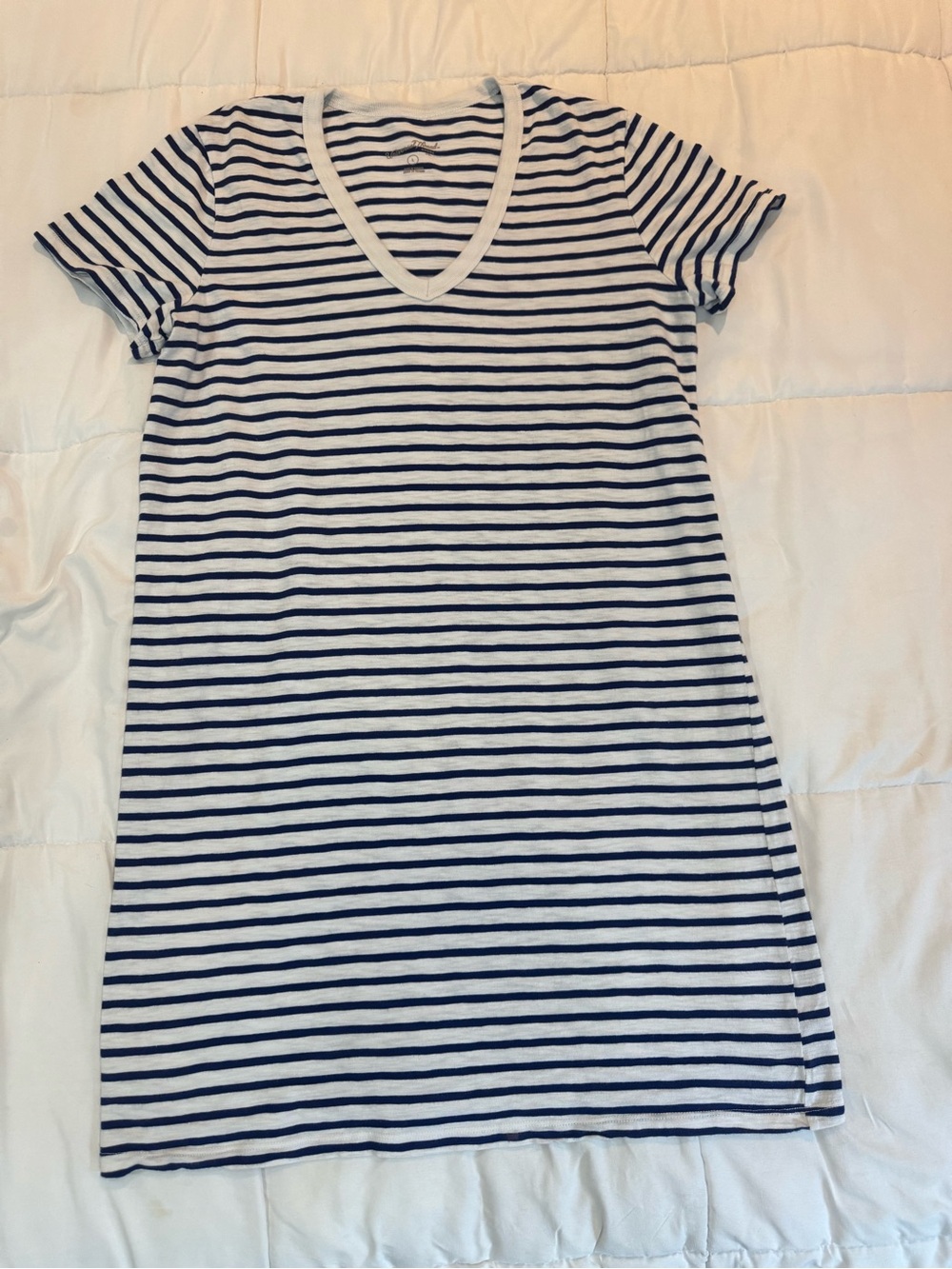 Universal Thread White & Navy Striped V-Neck T-Shirt Mini Dress